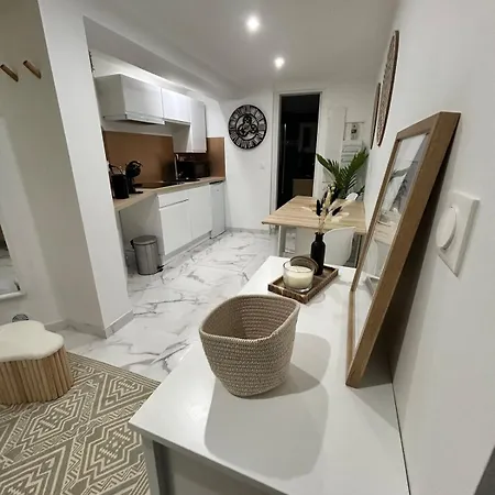 Jungle House,arr Autonome,proche Aeroport & Gare *