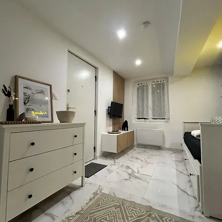 Apartmán Jungle House,arr Autonome,proche Aeroport & Gare *