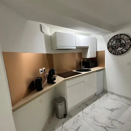 Jungle House,arr Autonome,proche Aeroport & Gare Apartmán Beauvais
