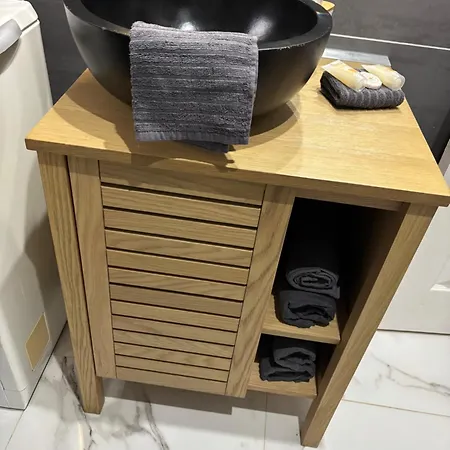 Jungle House,arr Autonome,proche Aeroport & Gare Бове